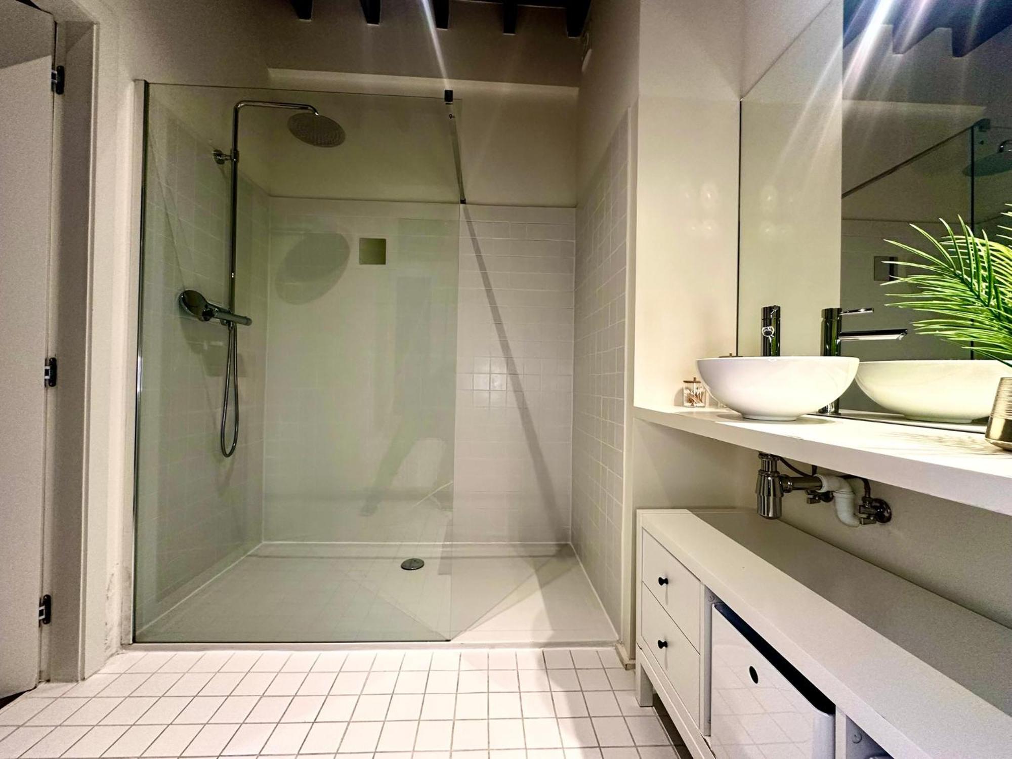 Luxury Suites Princess By Rikas Hotels アントウェルペン エクステリア 写真
