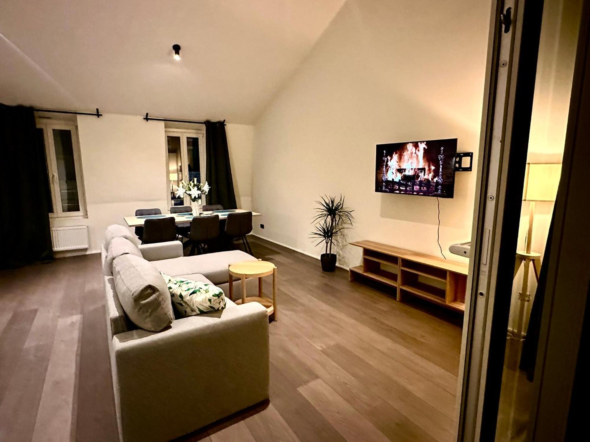 Luxury Suites Princess By Rikas Hotels アントウェルペン エクステリア 写真