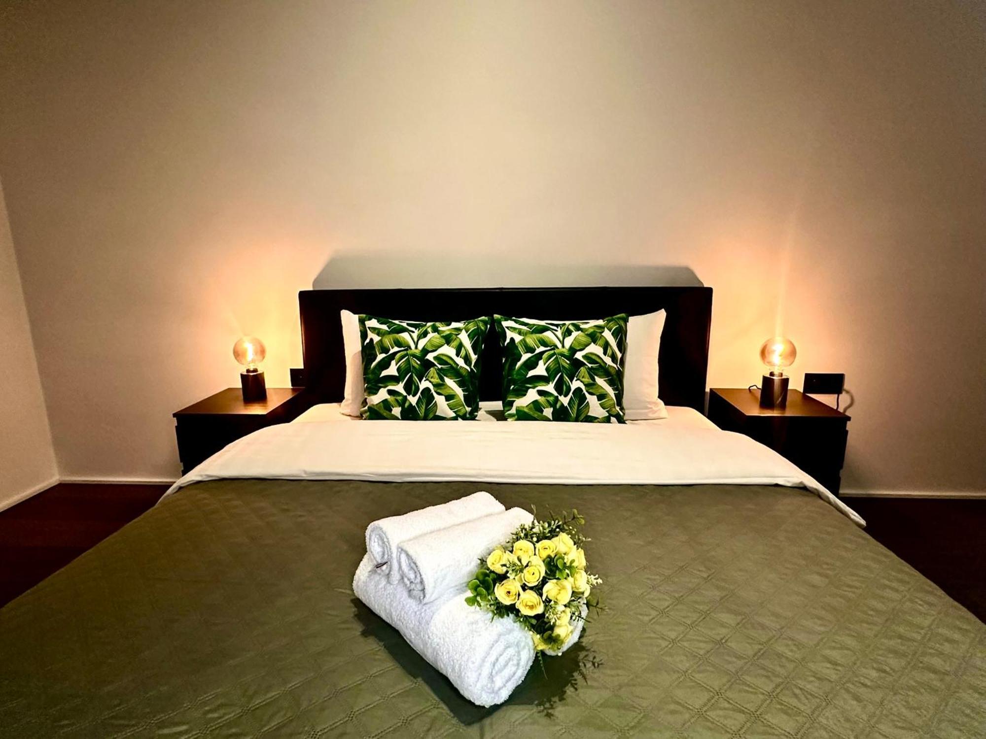 Luxury Suites Princess By Rikas Hotels アントウェルペン エクステリア 写真
